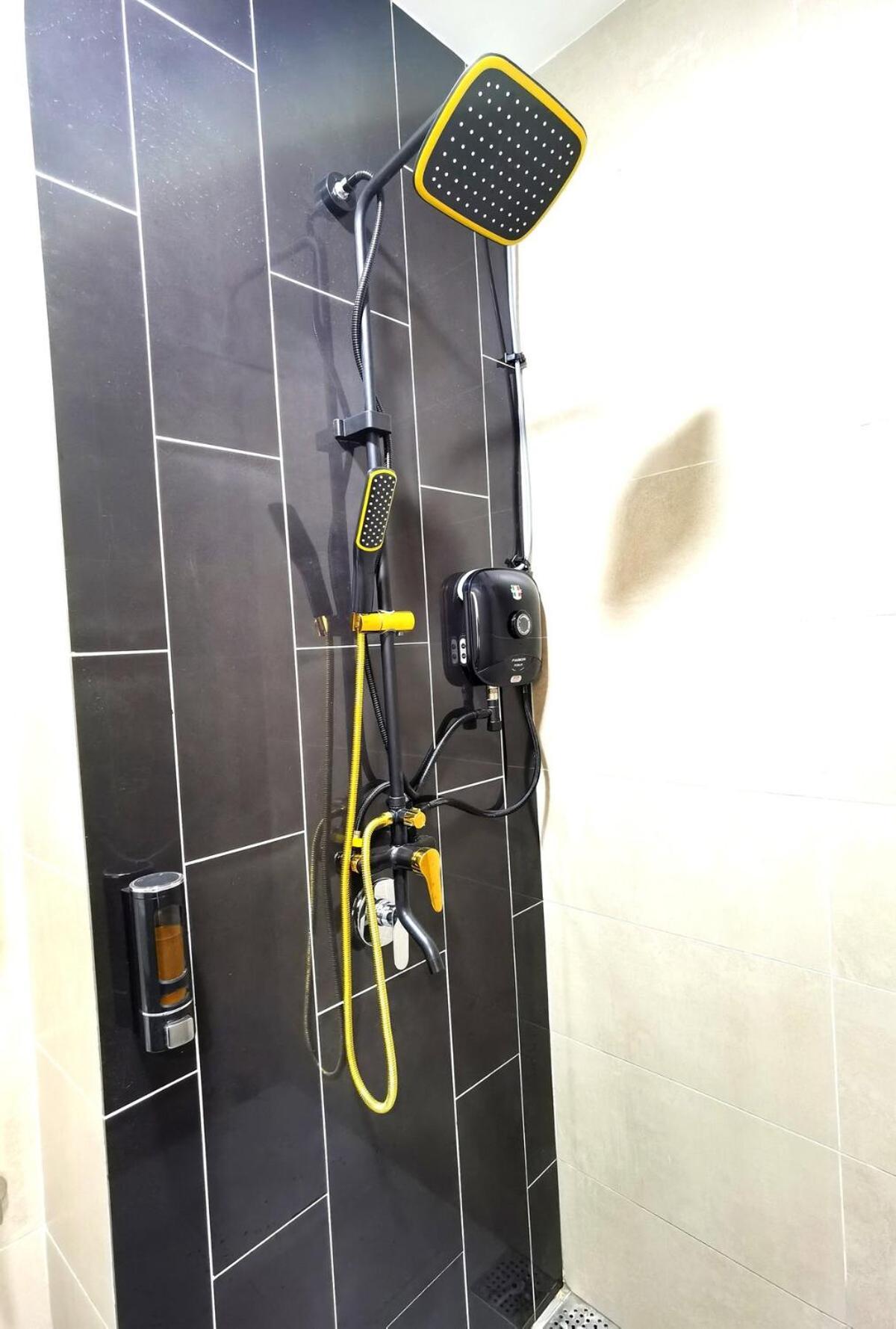 Mj Homestay 99 Batu Caves Kl North 99Residence 3R2B Kuala Lumpur Extérieur photo