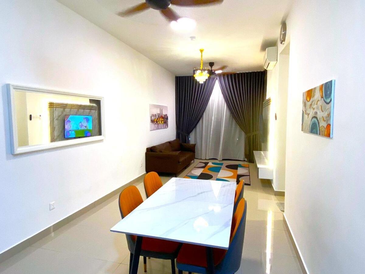Mj Homestay 99 Batu Caves Kl North 99Residence 3R2B Kuala Lumpur Extérieur photo